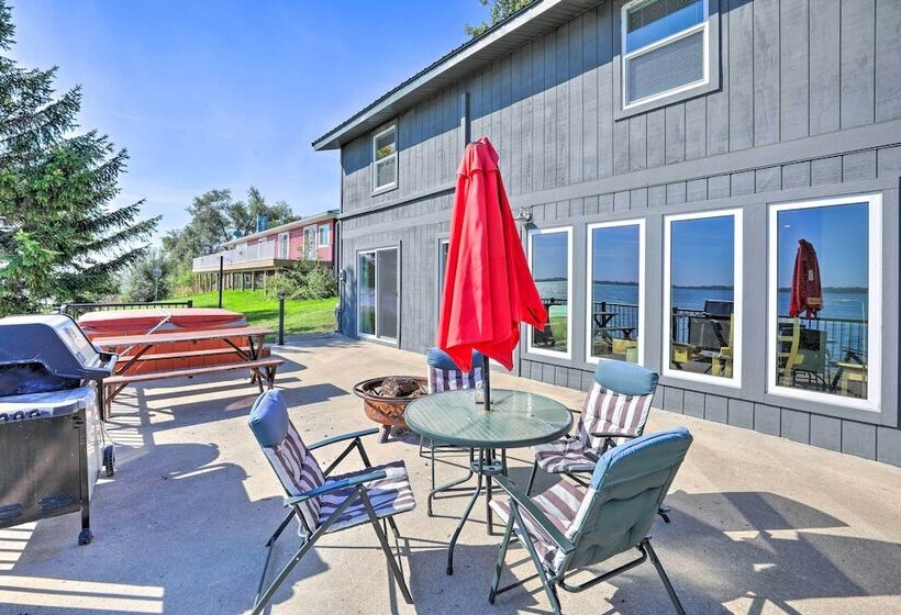 Lakefront Cabin W/ Hot Tub & Patio In Lake Norden