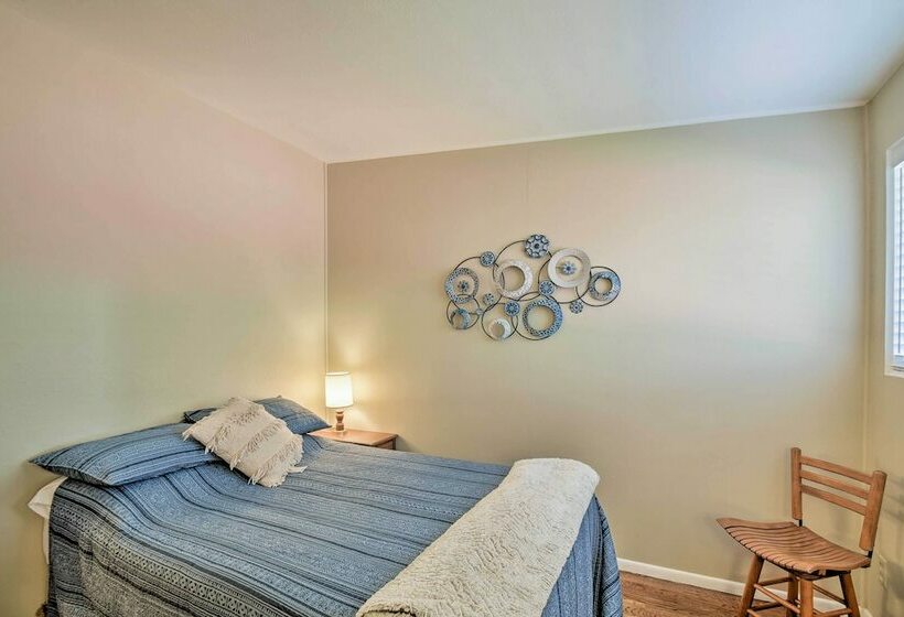 Updated Colorado Springs Home W/ Yard & Mtn Views