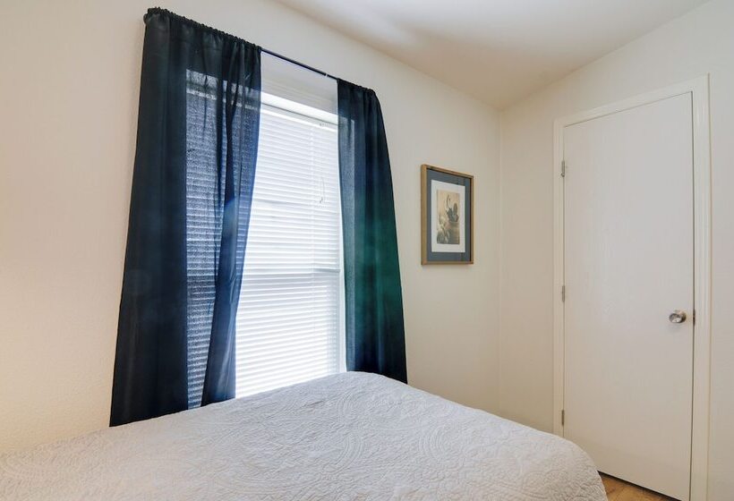 Utah Retreat Hot Tub, Deck & Near National Parks