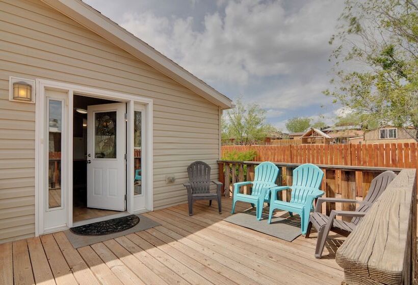 Utah Retreat Hot Tub, Deck & Near National Parks