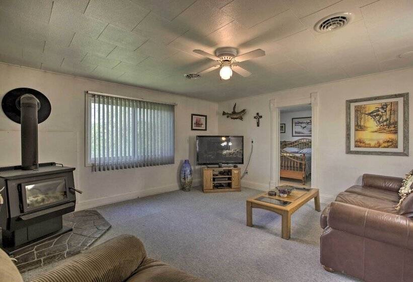 Walkable Ten Sleep House W/ Patio & Sunroom!