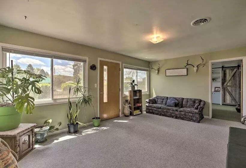 Walkable Ten Sleep House W/ Patio & Sunroom!