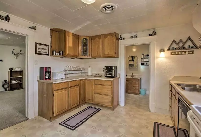 Walkable Ten Sleep House W/ Patio & Sunroom!