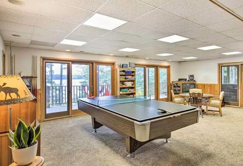 Waterfront Lake Tomahawk Cabin W/ Game Room!