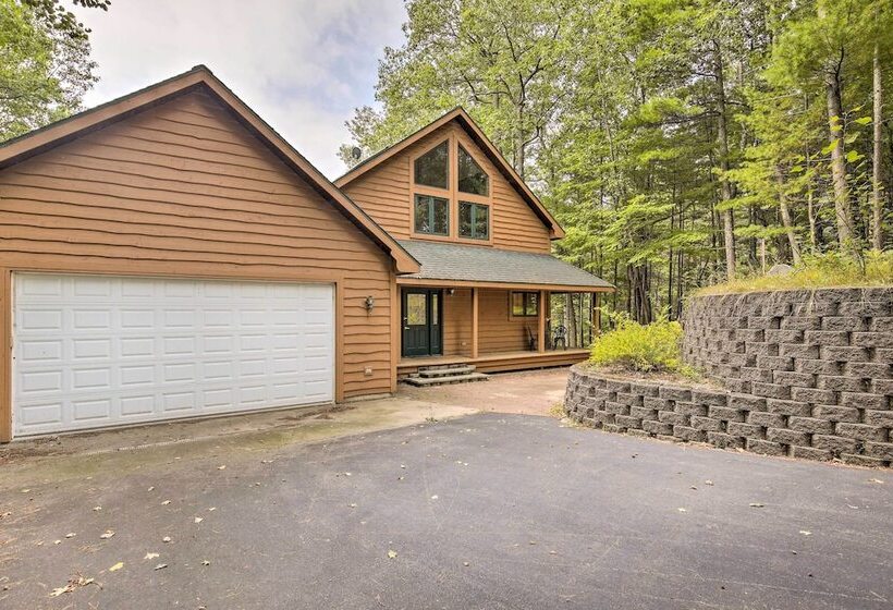 Waterfront Lake Tomahawk Cabin W/ Game Room!