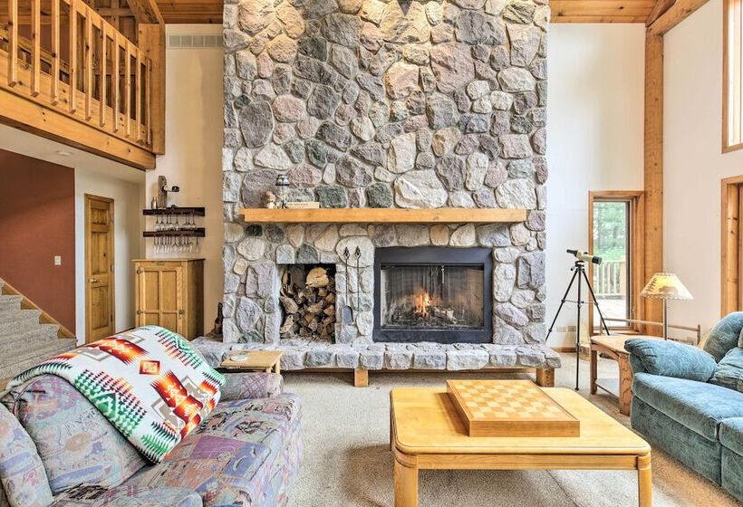 Waterfront Lake Tomahawk Cabin W/ Game Room!