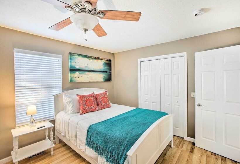 Welcoming Byrdstown Home: Walk To Main St!