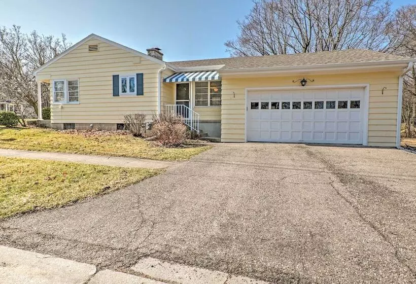 Williams Bay Retreat: Walk To Lake Geneva & Town!