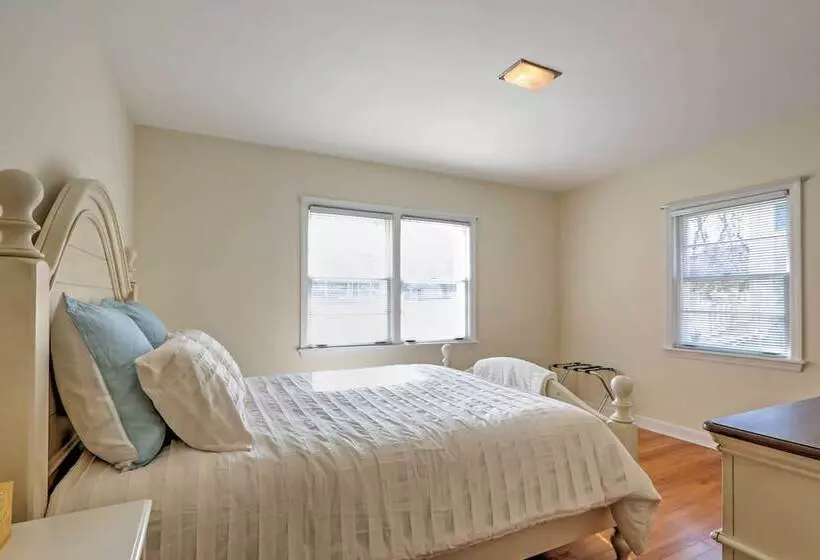 Williams Bay Retreat: Walk To Lake Geneva & Town!