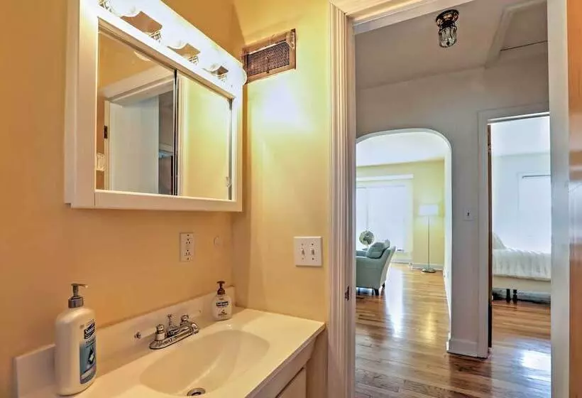 Williams Bay Retreat: Walk To Lake Geneva & Town!