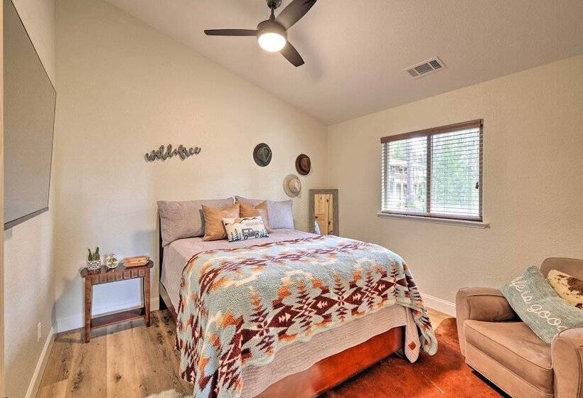 Near Hiking + Wineries: Arnold Cabin W/ Deck!