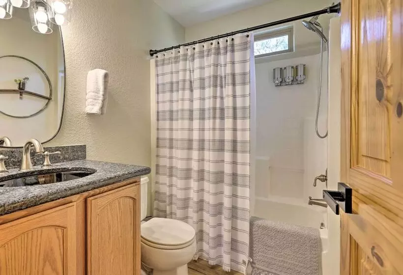 Near Hiking + Wineries: Arnold Cabin W/ Deck!