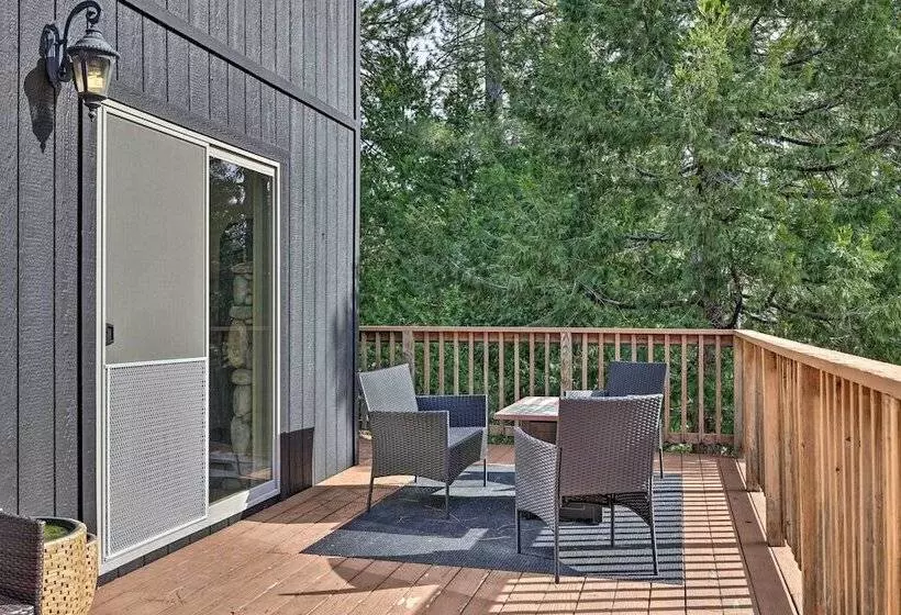 Near Hiking + Wineries: Arnold Cabin W/ Deck!