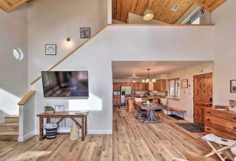 Near Hiking + Wineries: Arnold Cabin W/ Deck!