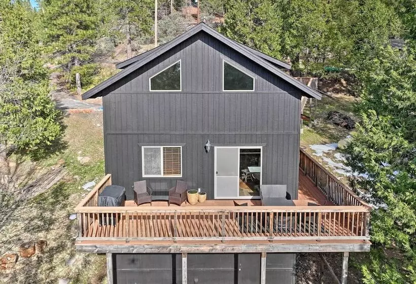 Near Hiking + Wineries: Arnold Cabin W/ Deck!