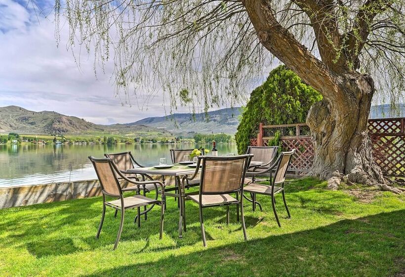 Beach Escape: Zeninspired Lake Osoyoos Chalet!