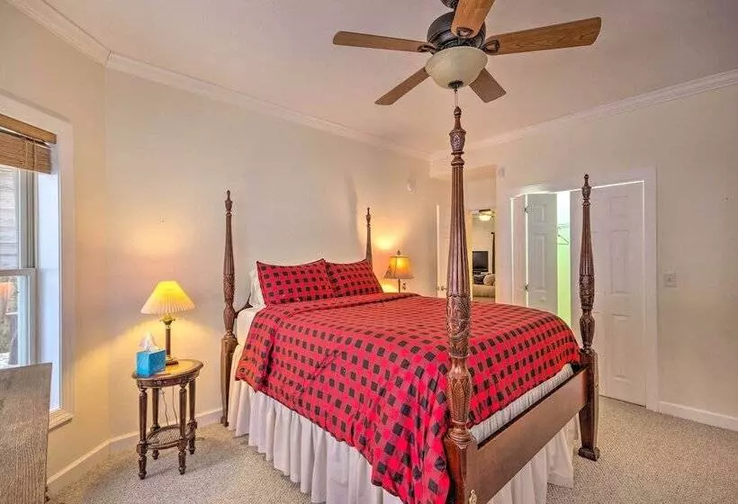 Beech Mountain Retreat W/ Open Deck: 2 Mi To Ski!