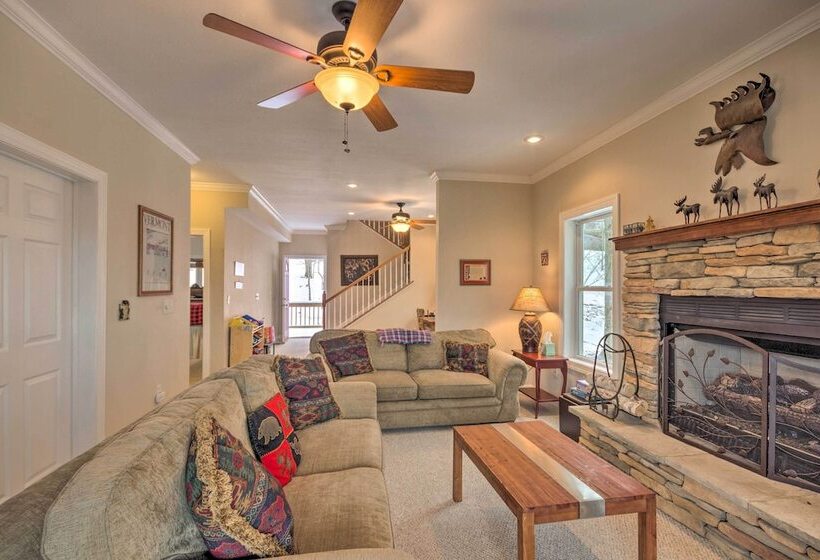 Beech Mountain Retreat W/ Open Deck: 2 Mi To Ski!