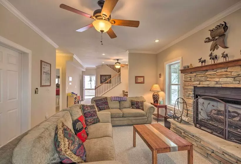 Beech Mountain Retreat W/ Open Deck: 2 Mi To Ski!