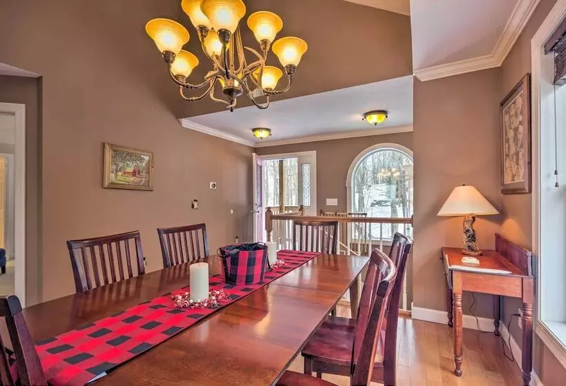 Beech Mountain Retreat W/ Open Deck: 2 Mi To Ski!