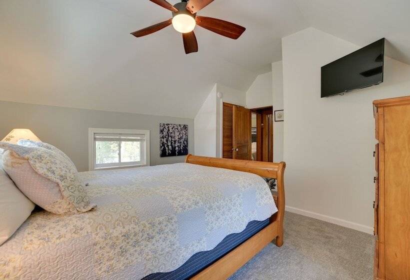 Indian River Home: Outdoor Space & Steps To River!