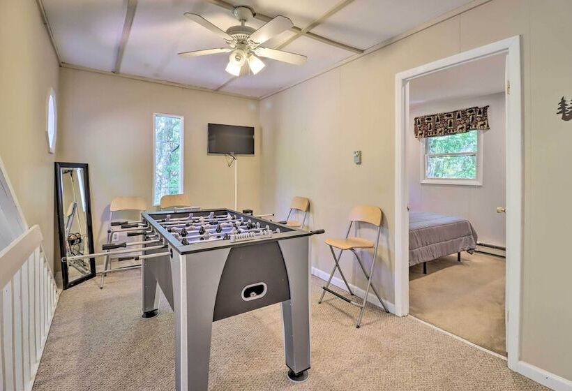 Walk To Lake Harmony: Cabin W/ Fire Pit & Decks!