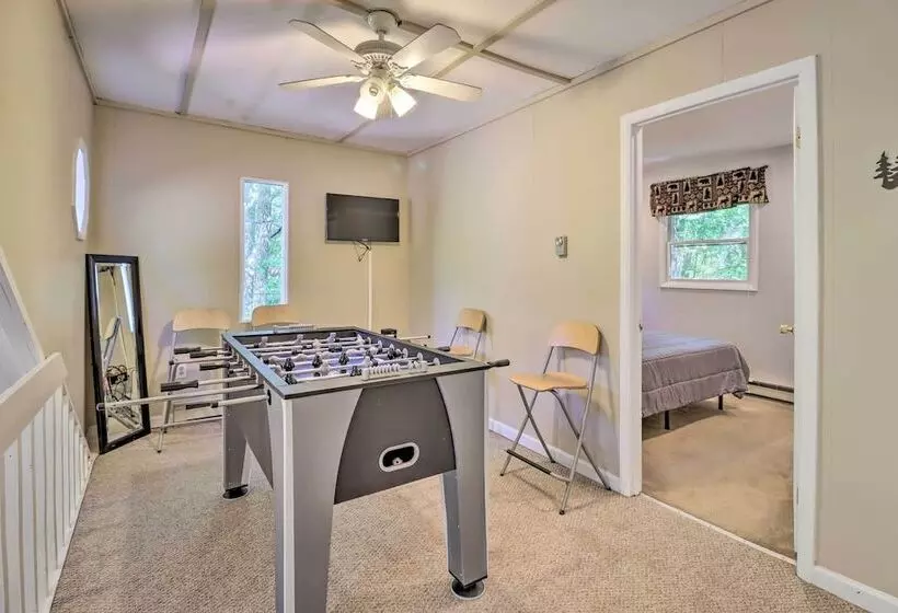 Walk To Lake Harmony: Cabin W/ Fire Pit & Decks!