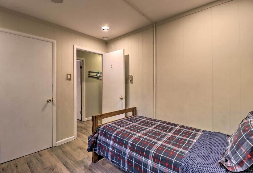 Walk To Lake Harmony: Cabin W/ Fire Pit & Decks!