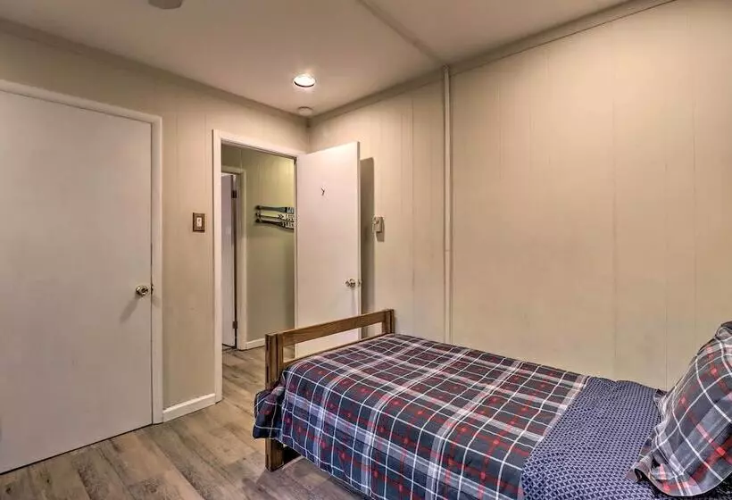 Walk To Lake Harmony: Cabin W/ Fire Pit & Decks!