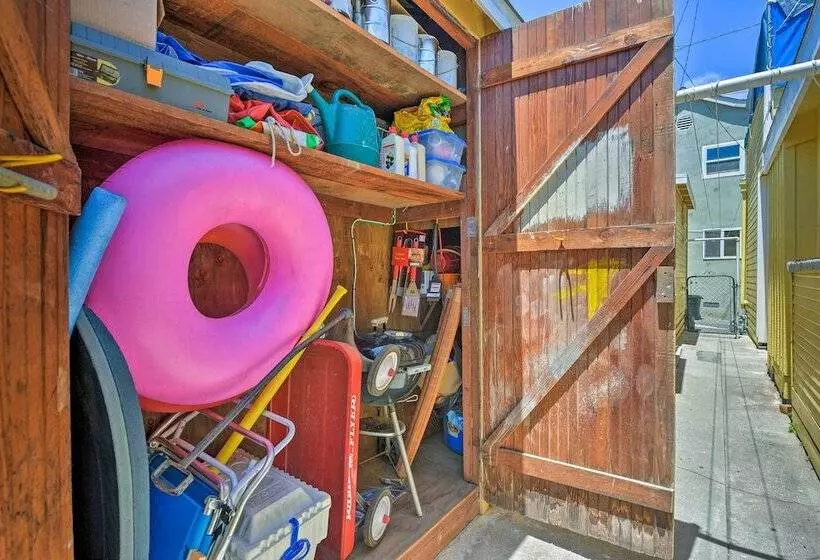 Catalina Island Cottage   Walk To Main St & Beach!