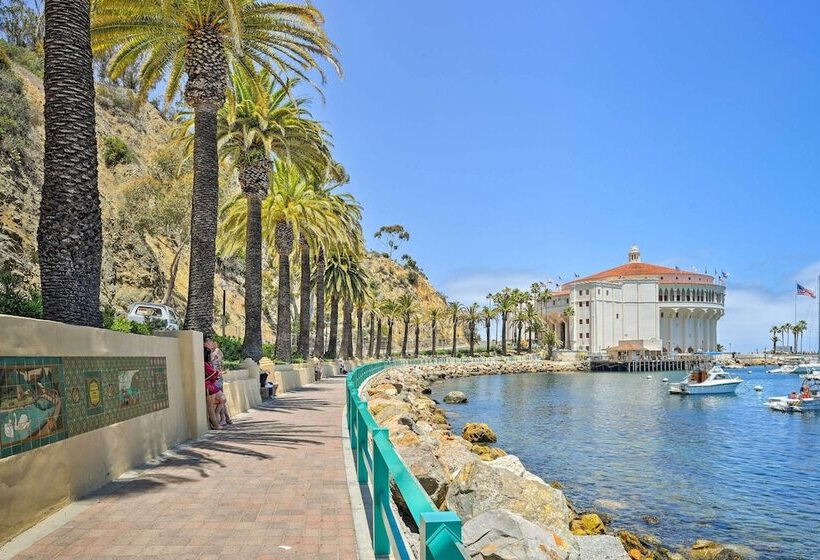 Catalina Island Cottage Walk To Main St & Beach!