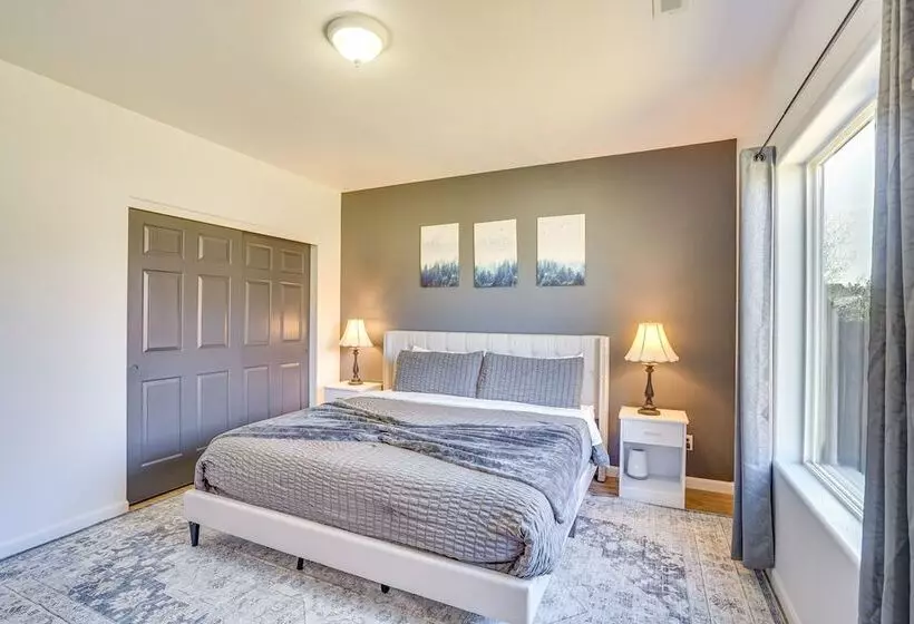 Charming Bend Home W/ Porch & Yard: Great Location