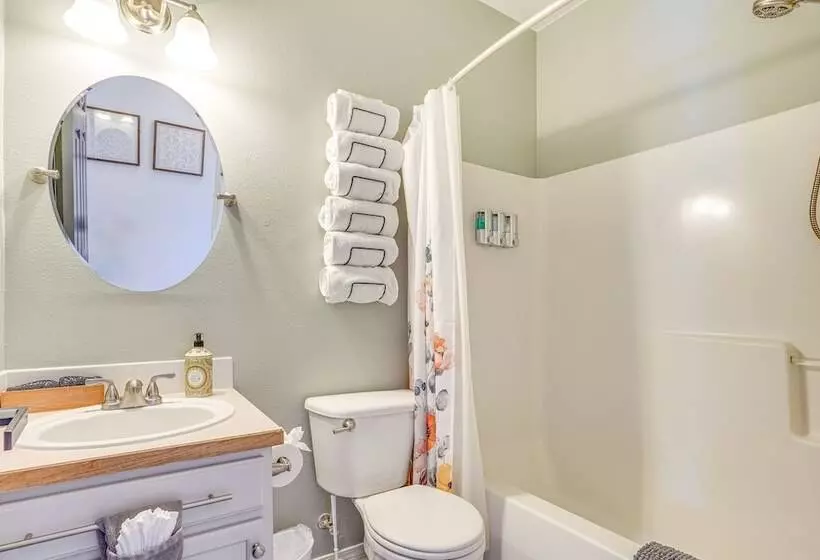 Charming Bend Home W/ Porch & Yard: Great Location