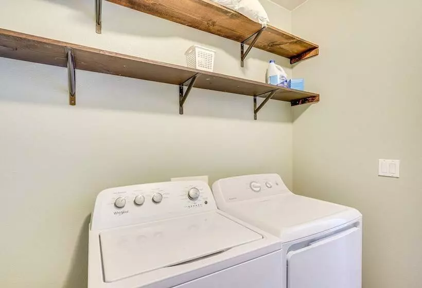 Charming Bend Home W/ Porch & Yard: Great Location