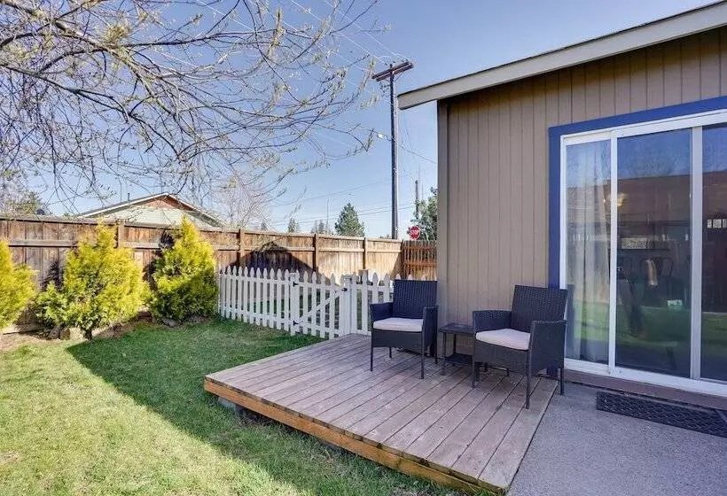 Charming Bend Home W/ Porch & Yard: Great Location