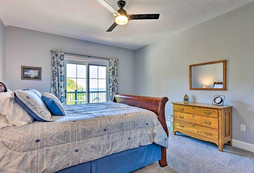 Charming Lake Erie Getaway: Walk To Beach!