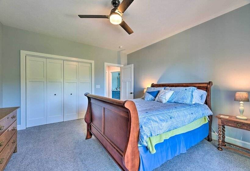 Charming Lake Erie Getaway: Walk To Beach!