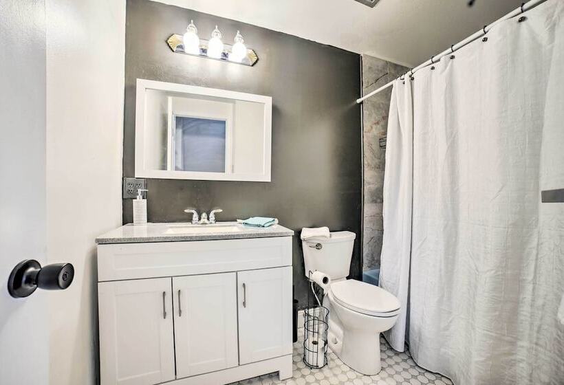 Charming Vacation Rental: 15 Mi To Pittsburgh