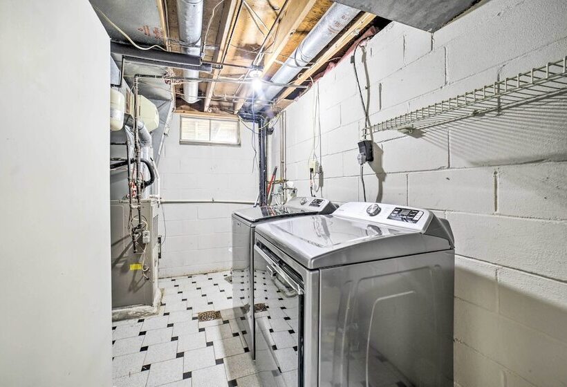 Charming Vacation Rental: 15 Mi To Pittsburgh