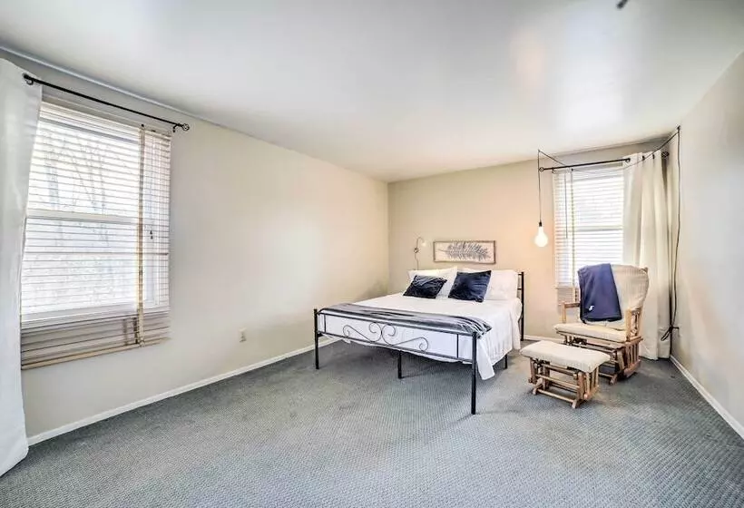 Charming Vacation Rental: 15 Mi To Pittsburgh