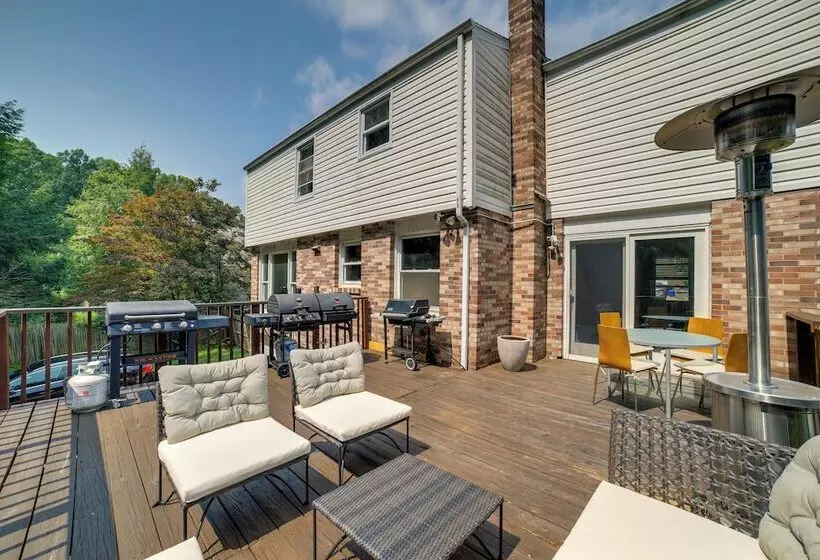 Charming Vacation Rental: 15 Mi To Pittsburgh