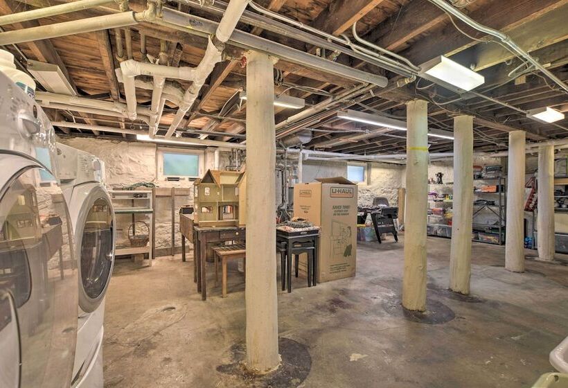 Classic Oak Park Home, 11 Mi To Downtown Chicago!