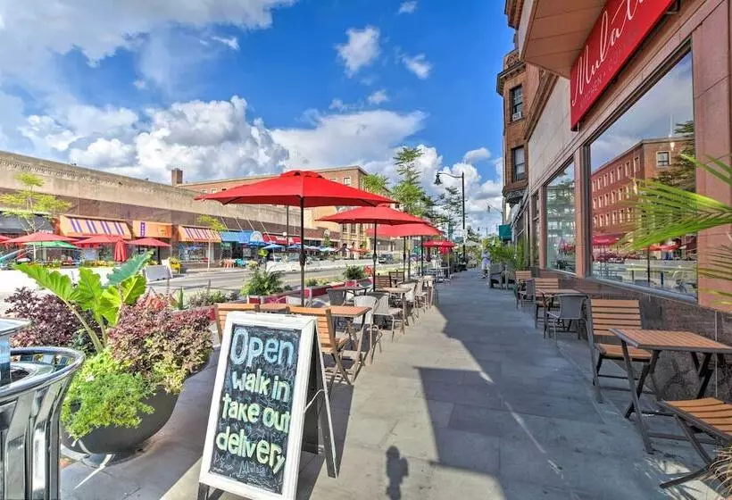 Classic Oak Park Home, 11 Mi To Downtown Chicago!