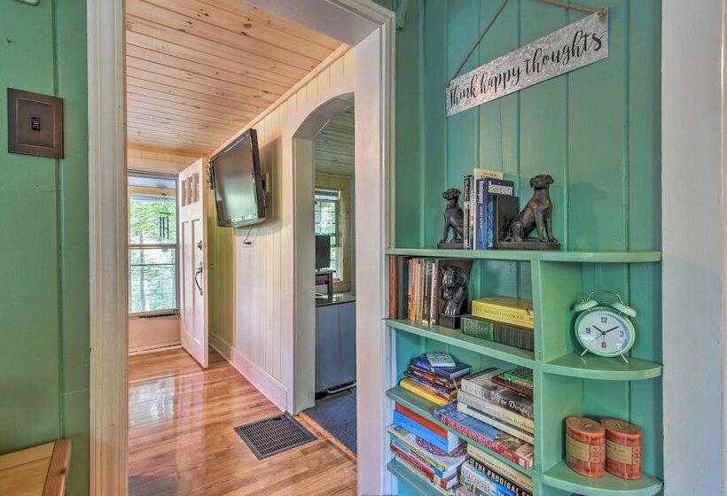 Cozy Candler Cottage   11 Mi To Dt Asheville!