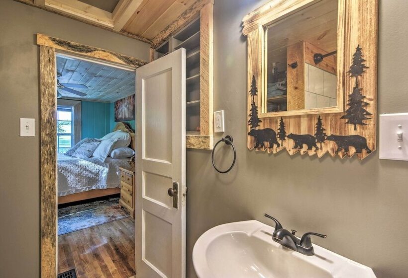 Cozy Candler Cottage   11 Mi To Dt Asheville!