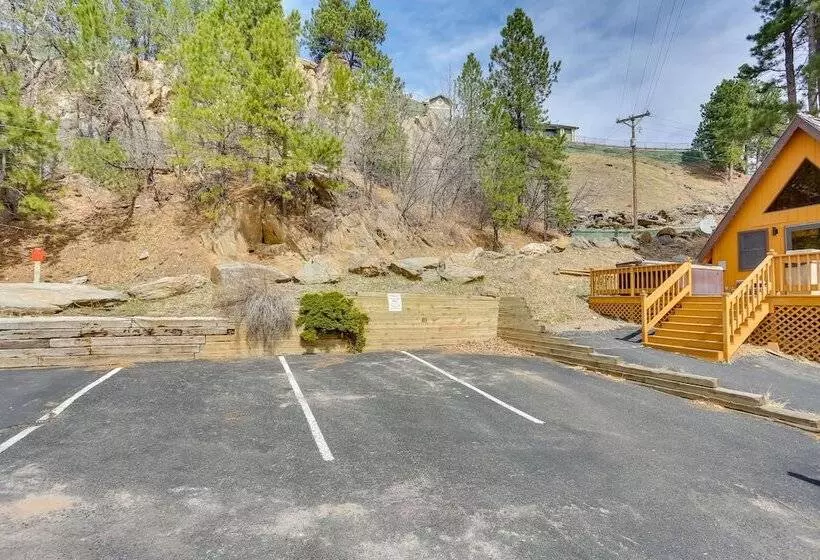 Cozy Keystone Cabin: Hot Tub, 3 Mi To Mt Rushmore!