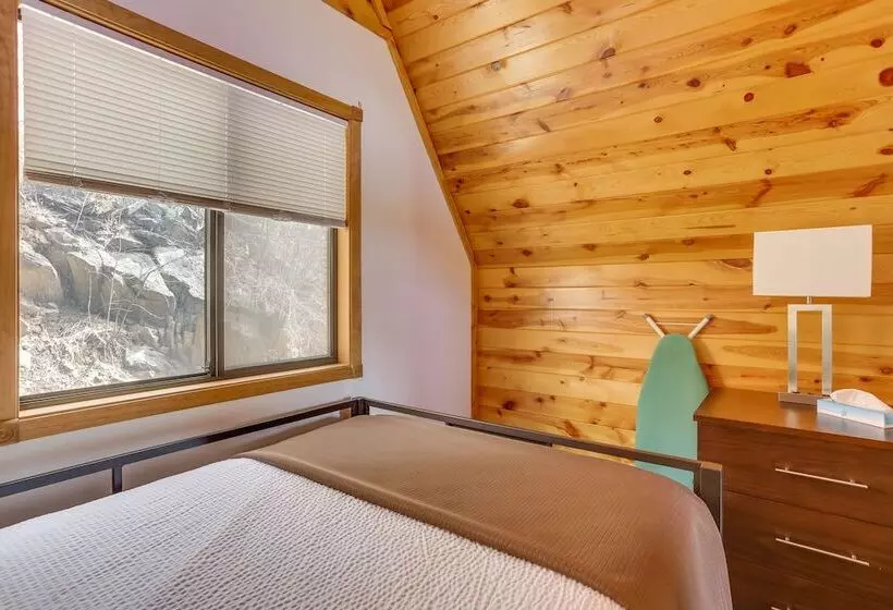 Cozy Keystone Cabin: Hot Tub, 3 Mi To Mt Rushmore!