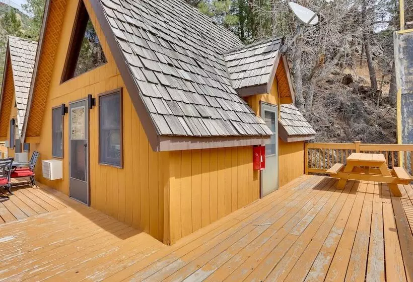 Cozy Keystone Cabin: Hot Tub, 3 Mi To Mt Rushmore!