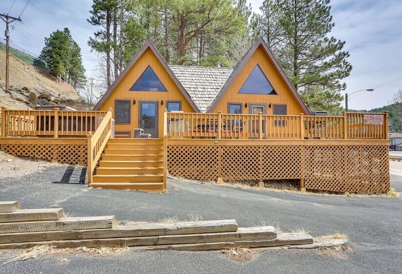 Cozy Keystone Cabin: Hot Tub, 3 Mi To Mt Rushmore!