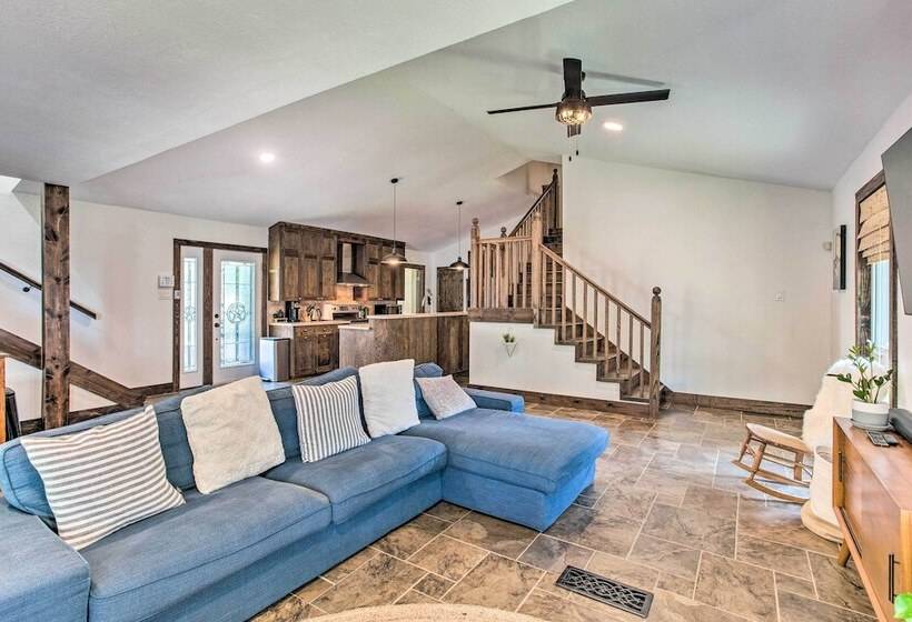 Tool Waterfront Home W/ Hot Tub & Fire Pit!